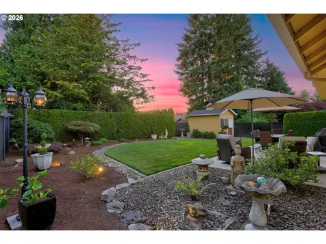 1655 SE Dogwood Way Gresham OR 97080