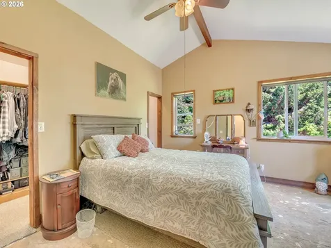 1340 SE Jetty Avenue Warrenton OR 97146