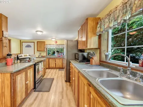 1340 SE Jetty Avenue Warrenton OR 97146