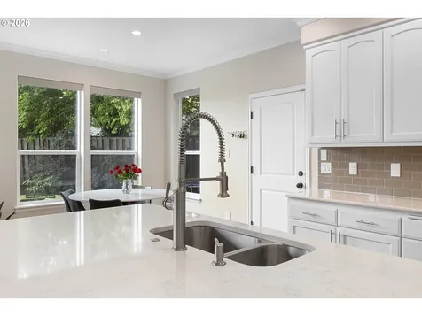 6354 NE Marina Court Hillsboro OR 97124