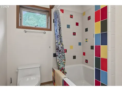 880 Jewel Drive Roseburg OR 97471