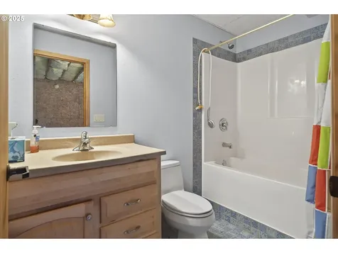880 Jewel Drive Roseburg OR 97471