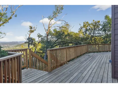880 Jewel Drive Roseburg OR 97471