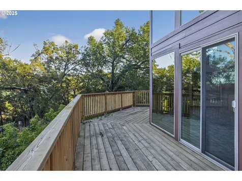 880 Jewel Drive Roseburg OR 97471