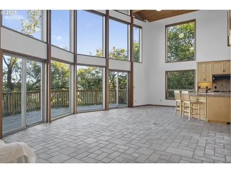 880 Jewel Drive Roseburg OR 97471