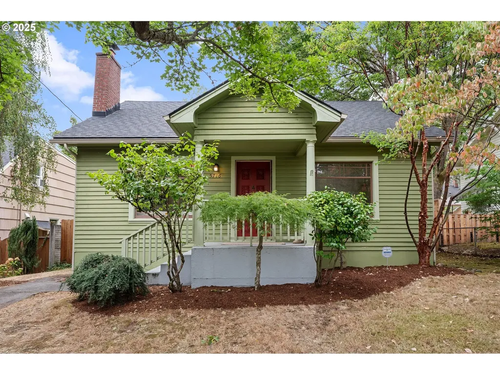 5716 NE 25th Avenue Portland OR 97211
