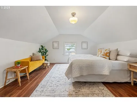 5716 NE 25th Avenue Portland OR 97211
