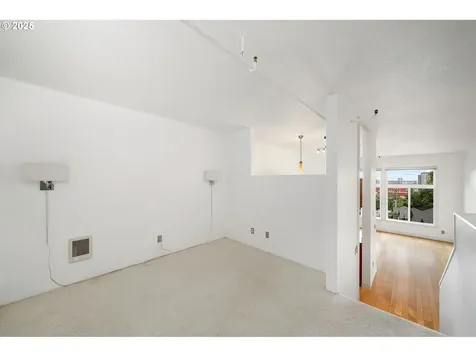 1910 SW 18th Avenue Portland OR 97201