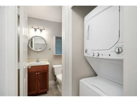 1910 SW 18th Avenue Portland OR 97201