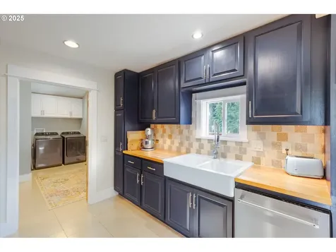 728 Hillcrest Drive Longview WA 98632