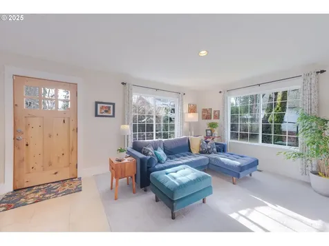 728 Hillcrest Drive Longview WA 98632