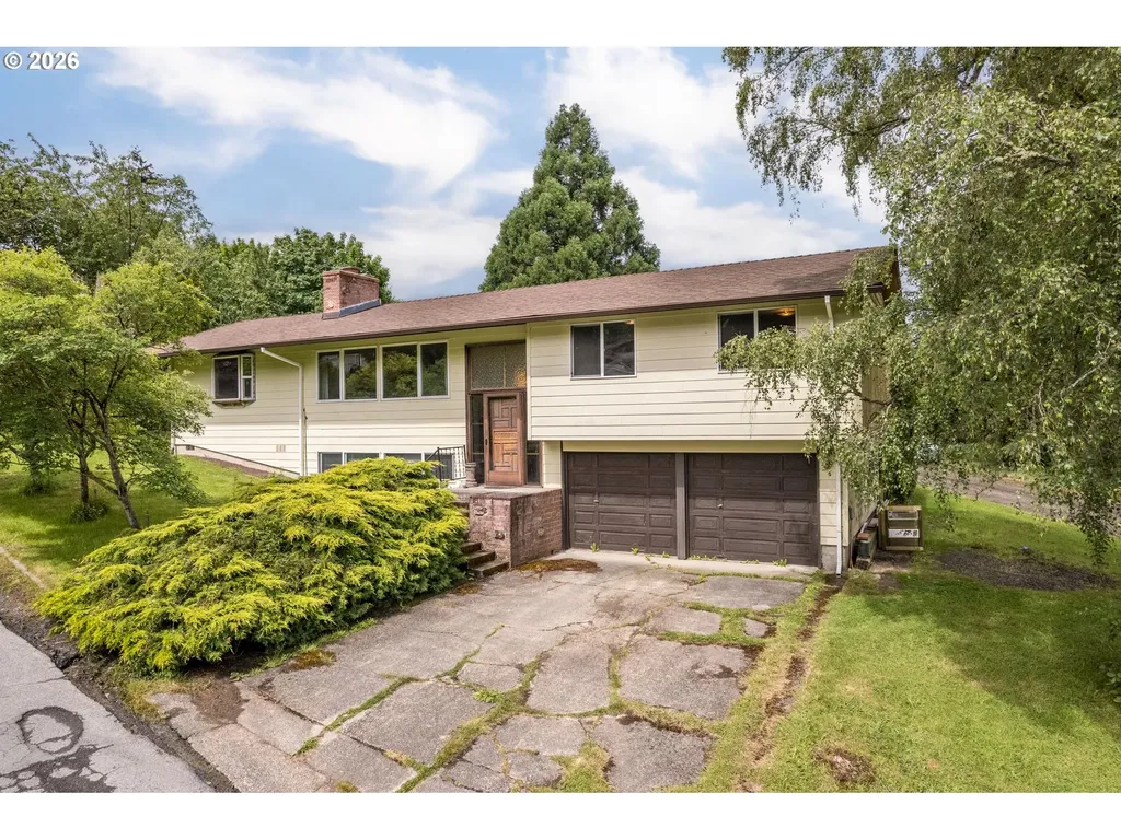 111 Canyon View Drive Longview WA 98632