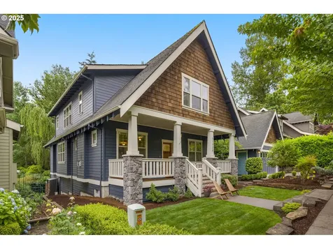 11724 SW 39th Avenue Portland OR 97219