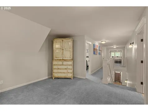 11724 SW 39th Avenue Portland OR 97219