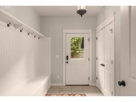 11724 SW 39th Avenue Portland OR 97219