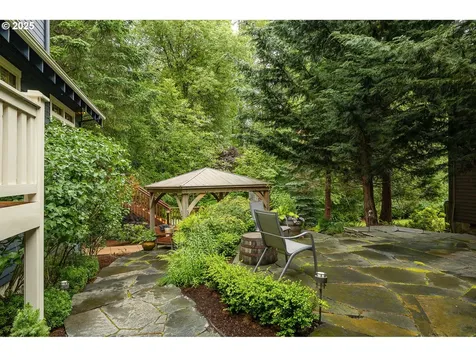 11724 SW 39th Avenue Portland OR 97219