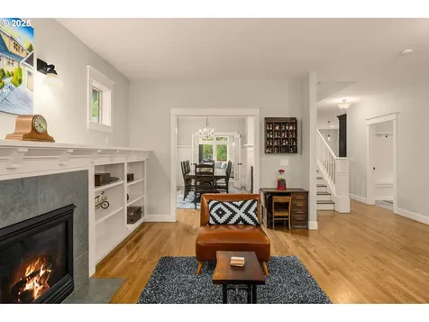 11724 SW 39th Avenue Portland OR 97219