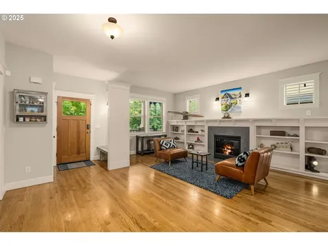 11724 SW 39th Avenue Portland OR 97219