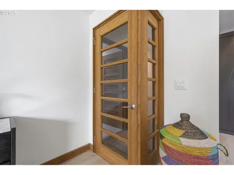 835 NE 33rd Avenue Portland OR 97232