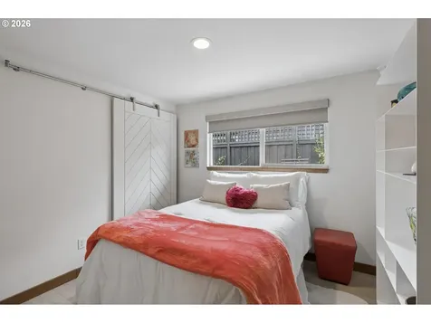 835 NE 33rd Avenue Portland OR 97232