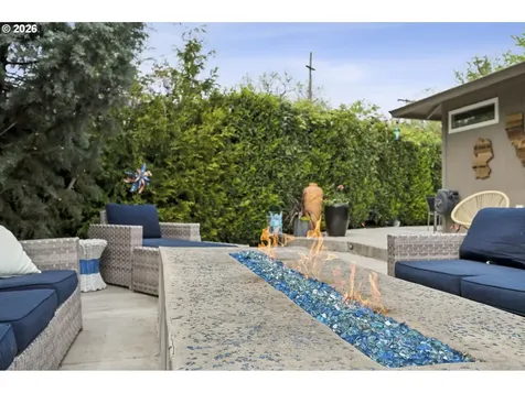 835 NE 33rd Avenue Portland OR 97232