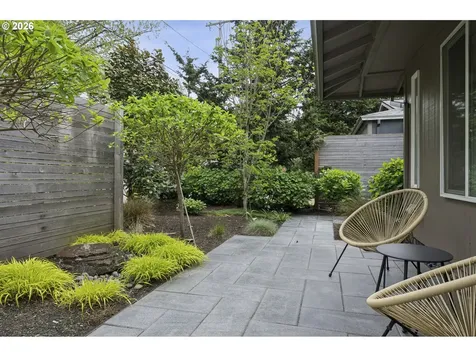 835 NE 33rd Avenue Portland OR 97232
