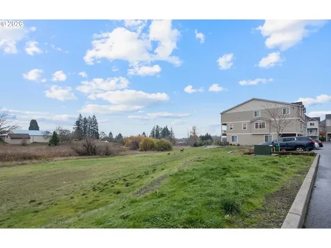 15564 NW Linder Street Portland OR 97229