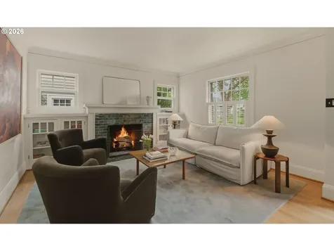 1002 SE 54th Avenue Portland OR 97215