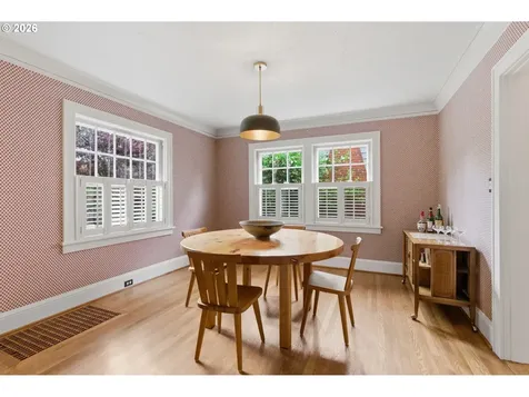 1002 SE 54th Avenue Portland OR 97215