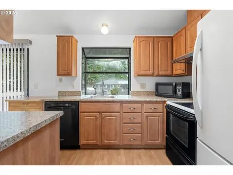 9913 SE Steele Street Portland OR 97266