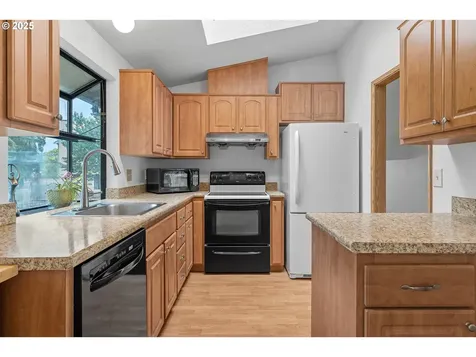 9913 SE Steele Street Portland OR 97266
