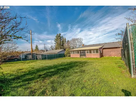 13722 SE Holgate Boulevard Portland OR 97236