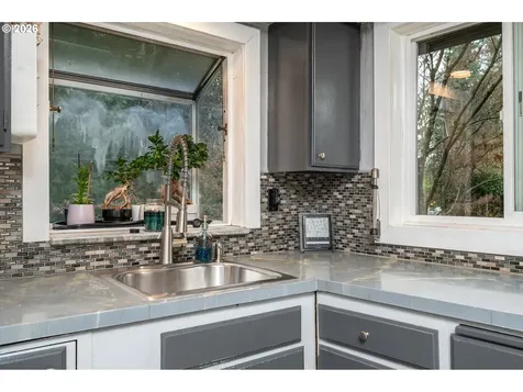 2685 SW 89th Avenue Portland OR 97225