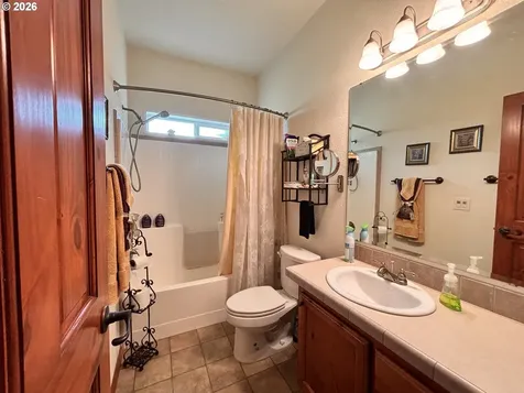 81897 Reavis Lane Enterprise OR 97828