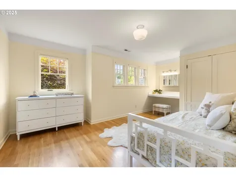 2726 NE 12th Avenue Portland OR 97212