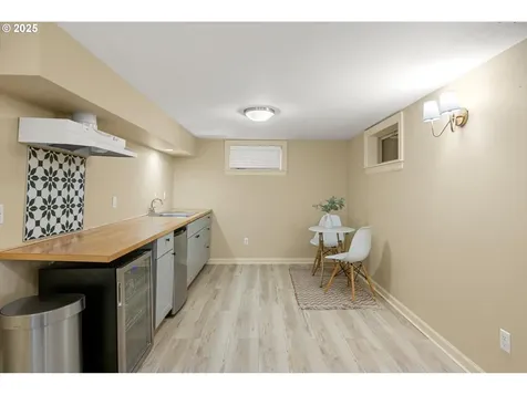 2726 NE 12th Avenue Portland OR 97212