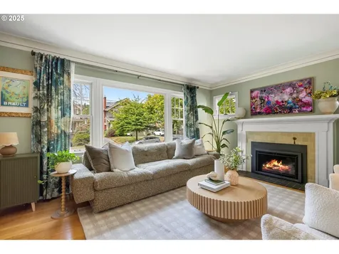 2726 NE 12th Avenue Portland OR 97212