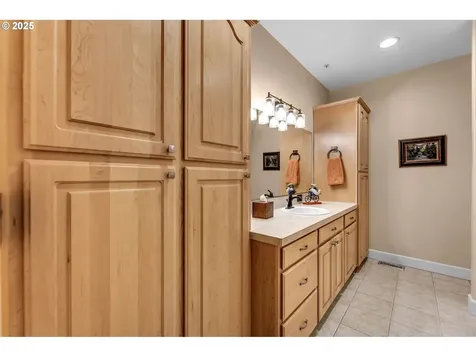 11407 NW 29th Avenue Vancouver WA 98685