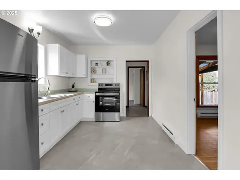 1258/1260 Van Buren Street Eugene OR 97402