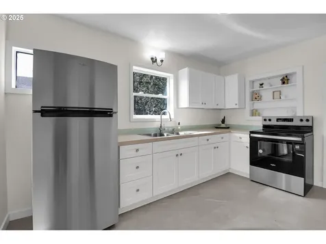 1258/1260 Van Buren Street Eugene OR 97402