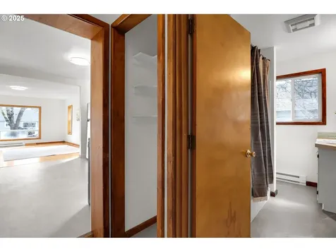 1258/1260 Van Buren Street Eugene OR 97402