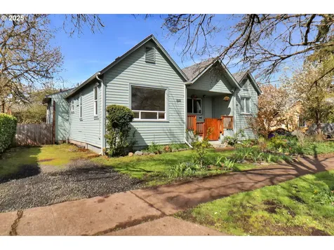 1258/1260 Van Buren Street Eugene OR 97402
