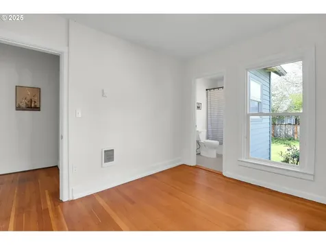 1258/1260 Van Buren Street Eugene OR 97402