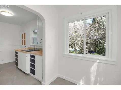 1258/1260 Van Buren Street Eugene OR 97402