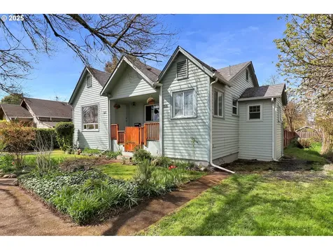 1258/1260 Van Buren Street Eugene OR 97402