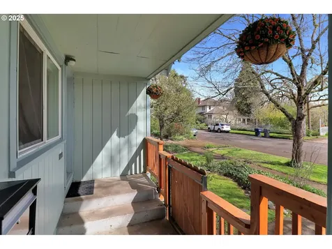 1258/1260 Van Buren Street Eugene OR 97402