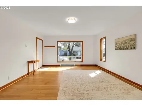 1258/1260 Van Buren Street Eugene OR 97402