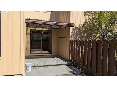 4040 SE Wynnwood Drive Hillsboro OR 97123