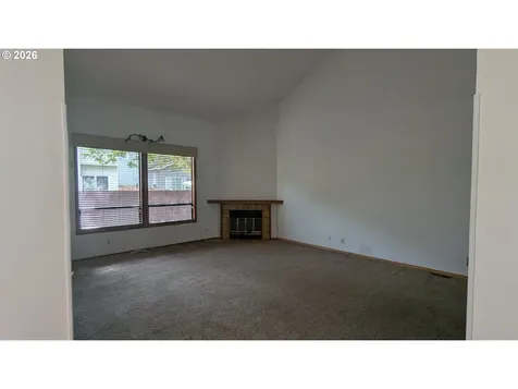 4040 SE Wynnwood Drive Hillsboro OR 97123