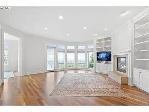 9941 NW Upton Court Portland OR 97229